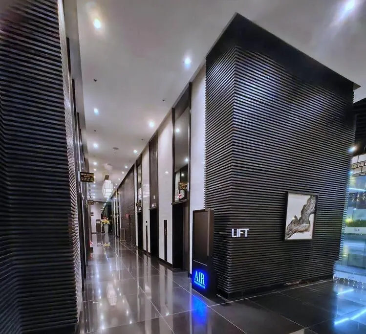 1Br Free Parking With Balcony Near Rcbc, Trident, Mmc Apartment Manila