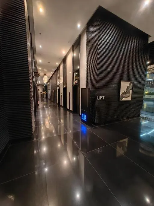 1Br Free Parking With Balcony Near Rcbc, Trident, Mmc Apartment Manila