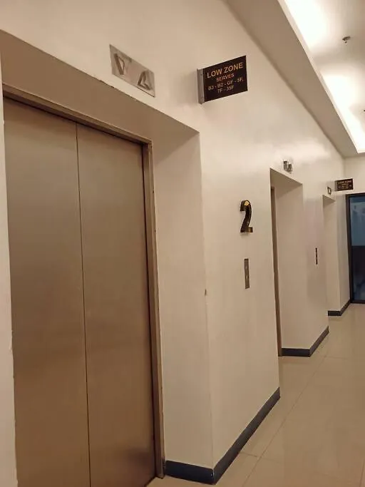 1Br Free Parking With Balcony Near Rcbc, Trident, Mmc Apartment Manila