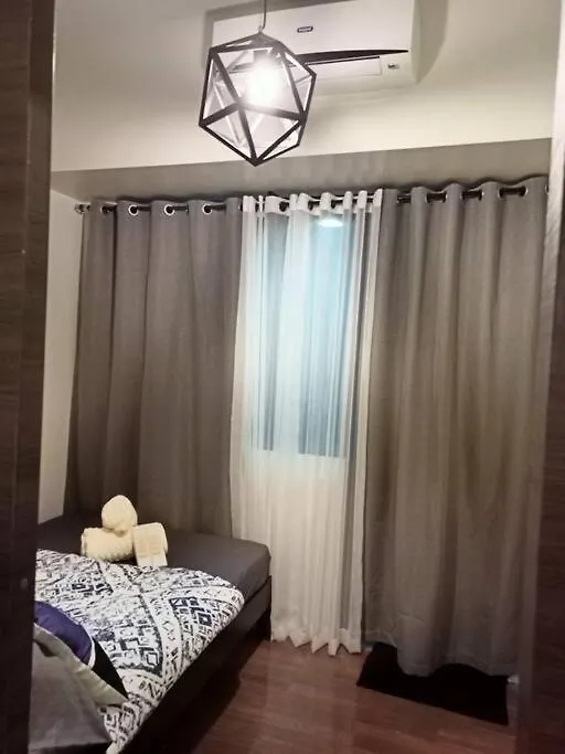 1Br Free Parking With Balcony Near Rcbc, Trident, Mmc Apartment Manila