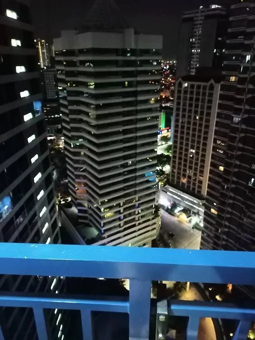1Br Free Parking With Balcony Near Rcbc, Trident, Mmc Apartment Manila