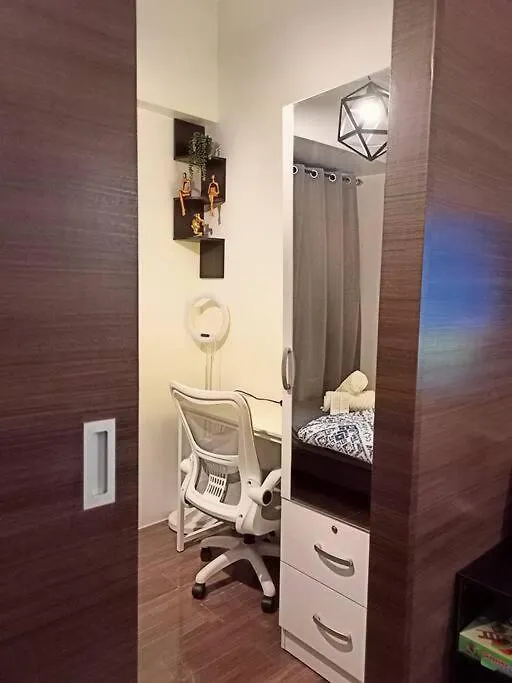 1Br Free Parking With Balcony Near Rcbc, Trident, Mmc Apartment Manila