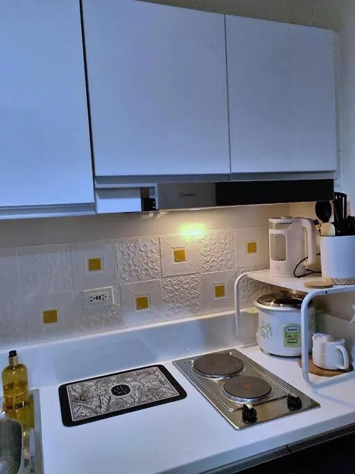 1Br Free Parking With Balcony Near Rcbc, Trident, Mmc Apartment Manila 0*,